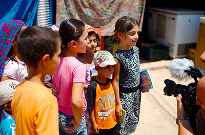 Syrische Flüchtlingskinder im UNHCR Camp in Kurdistan (15761706039).jpg